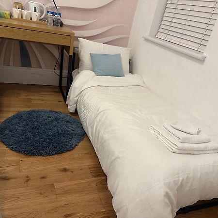 Rosie Cosy House Cricklewood Hotel London Eksteriør billede